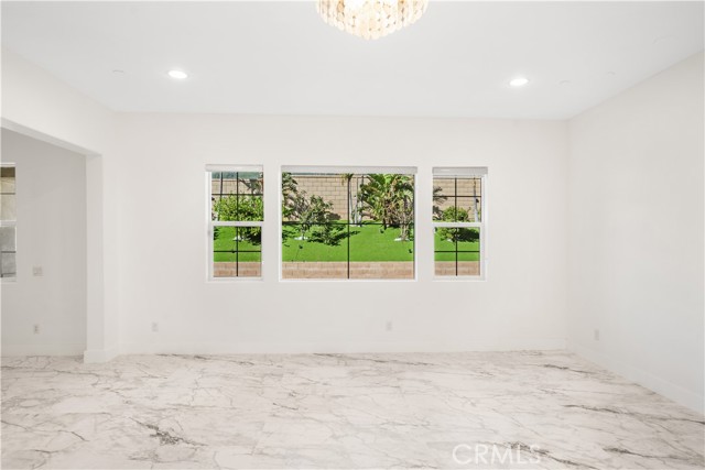 Detail Gallery Image 22 of 70 For 12210 Alamo, Rancho Cucamonga,  CA 91739 - 5 Beds | 4/1 Baths