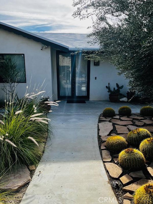 Detail Gallery Image 3 of 29 For 12273 Spruce, Desert Hot Springs,  CA 92240 - 4 Beds | 3/1 Baths