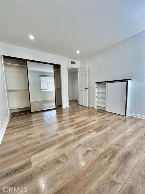 365 W Alameda Avenue, Burbank CA: https://media.crmls.org/medias/0969163b-d688-4525-a3fc-ba737156ba9d.jpg