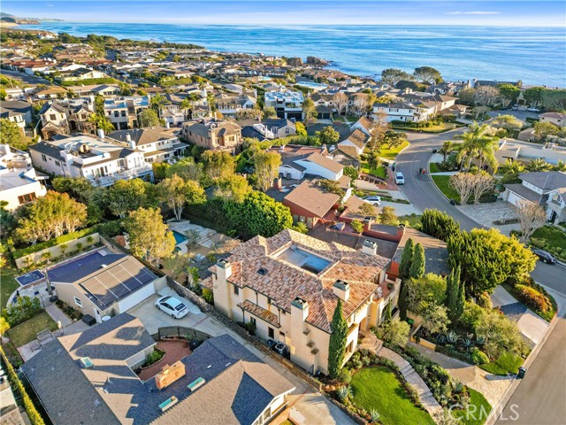 Detail Gallery Image 47 of 47 For 206 Driftwood Rd, Corona Del Mar,  CA 92625 - 4 Beds | 5/1 Baths