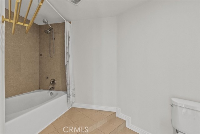 Detail Gallery Image 25 of 36 For 1523 E Windsor Rd 209a,  Glendale,  CA 91205 - 2 Beds | 1/1 Baths