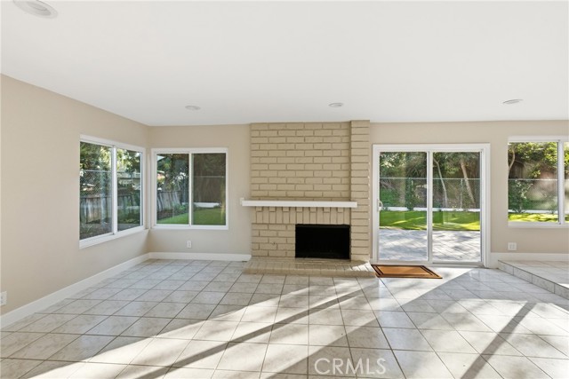 Detail Gallery Image 9 of 28 For 25302 Neptune Dr, Dana Point,  CA 92629 - 4 Beds | 2/1 Baths