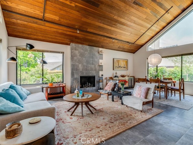 1750 La Luna Court, San Luis Obispo CA: https://media.crmls.org/medias/096a385b-849b-44f2-b85e-feef65a81e7b.jpg