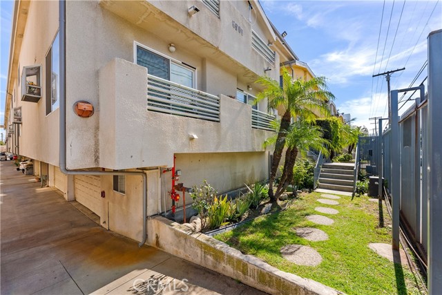 Detail Gallery Image 43 of 58 For 8800 Burnet Ave #15,  North Hills,  CA 91343 - 5 Beds | 3 Baths