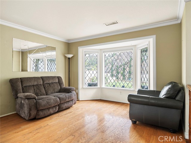 Detail Gallery Image 8 of 39 For 28625 Victoria Rd, Castaic,  CA 91384 - 3 Beds | 2/1 Baths
