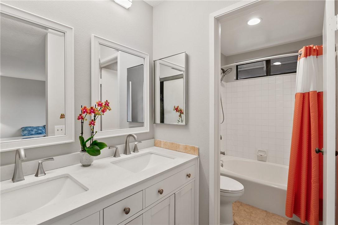 Detail Gallery Image 23 of 33 For 6236 E Coral Cir, Anaheim Hills,  CA 92807 - 3 Beds | 2/1 Baths