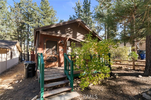 Detail Gallery Image 2 of 15 For 641 Spruce Ln, Sugarloaf,  CA 92386 - 2 Beds | 1 Baths