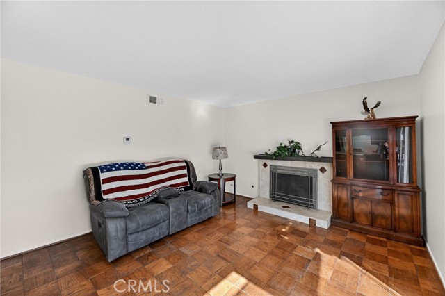 Detail Gallery Image 24 of 54 For 6116 E Paseo Rio Azul, Anaheim,  CA 92807 - 3 Beds | 2/1 Baths