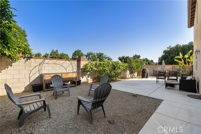 12200 White Rapids Way, Bakersfield CA: https://media.crmls.org/medias/096b5dd4-8233-4f55-b94a-92d9e1be0f85.jpg