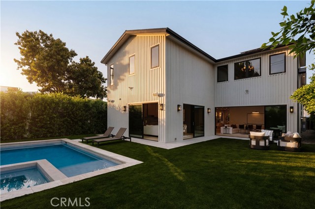 6 Bed Home for Sale in Sherman Oaks, California