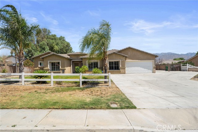 1037 Charles Street, Banning CA: https://media.crmls.org/medias/096c3b15-c52c-4737-9917-a17157303eb4.jpg