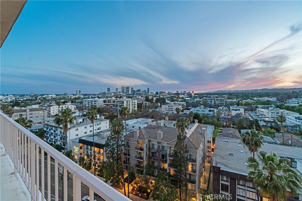 100 S Doheny Drive 1002, Los Angeles, CA 90048