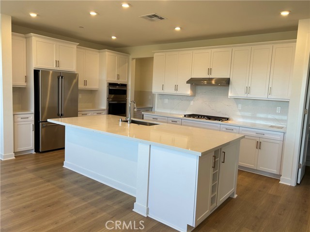 Detail Gallery Image 5 of 49 For 1670 Amanda Glen, Escondido,  CA 92029 - 5 Beds | 4/1 Baths