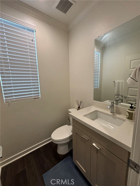 Detail Gallery Image 7 of 13 For 2812 N Glassell St, Orange,  CA 92865 - 3 Beds | 2/1 Baths