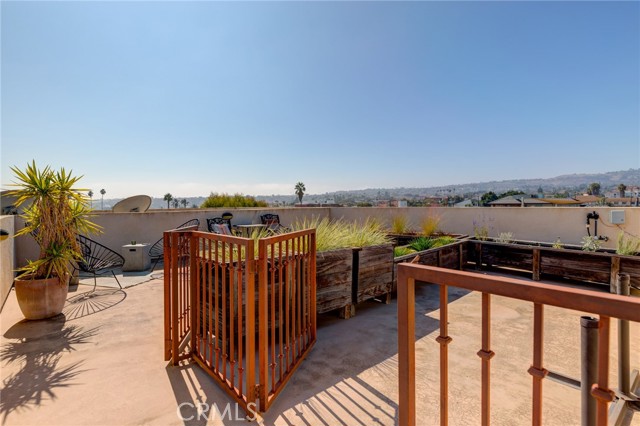 Detail Gallery Image 22 of 28 For 815 S Grand Ave #10,  San Pedro,  CA 90731 - 2 Beds | 2 Baths