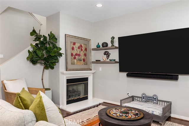 453 N Altadena Drive, Pasadena CA: https://media.crmls.org/medias/096eed13-5c10-445f-8623-4435ecbeef9b.jpg