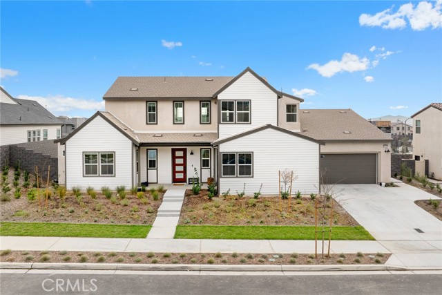 Detail Gallery Image 1 of 72 For 15757 Butterfly Dr, Fontana,  CA 92336 - 5 Beds | 4/1 Baths