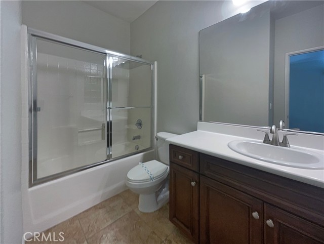 Detail Gallery Image 20 of 23 For 30505 Canyon Hills Rd #402,  Lake Elsinore,  CA 92532 - 3 Beds | 2/1 Baths