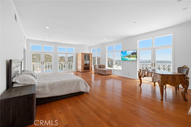 759 Foxkirk Road, Glendale CA: https://media.crmls.org/medias/096f6a54-ae80-4986-8dfd-98b0dd173a9c.jpg
