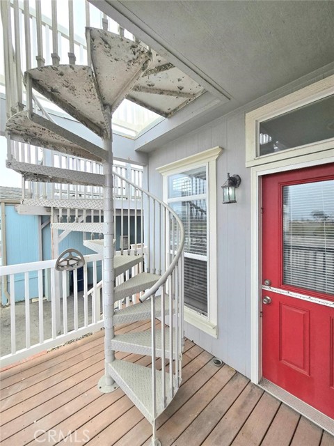 21752 Pacific coast hwy., Huntington Beach CA: https://media.crmls.org/medias/096fe725-2585-4b93-81be-6e64237bd69b.jpg