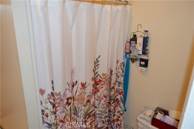 13104 Hoyt Street, Pacoima CA: https://media.crmls.org/medias/096fed9c-114d-4475-a2ca-2b27e4f7300d.jpg
