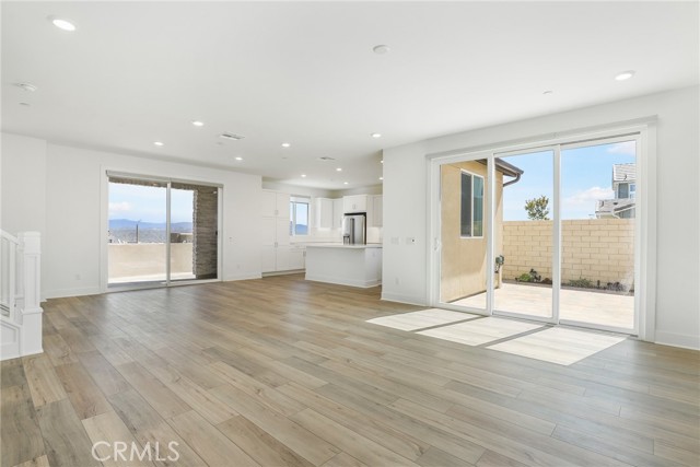 Detail Gallery Image 7 of 28 For 27109 Tamarack Ln, Valencia,  CA 91381 - 4 Beds | 2/1 Baths