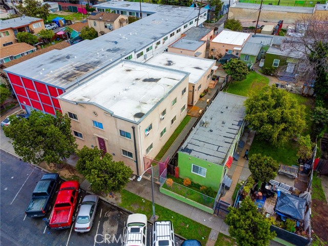 1640 Locust Avenue, Long Beach CA: https://media.crmls.org/medias/09717bf4-ce47-4393-b27d-967842caf6cc.jpg
