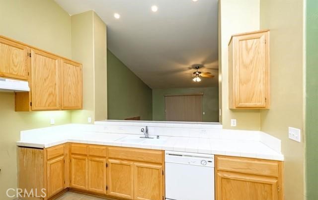 Detail Gallery Image 7 of 38 For 10313 Orchard Ave, Adelanto,  CA 92301 - 4 Beds | 2 Baths