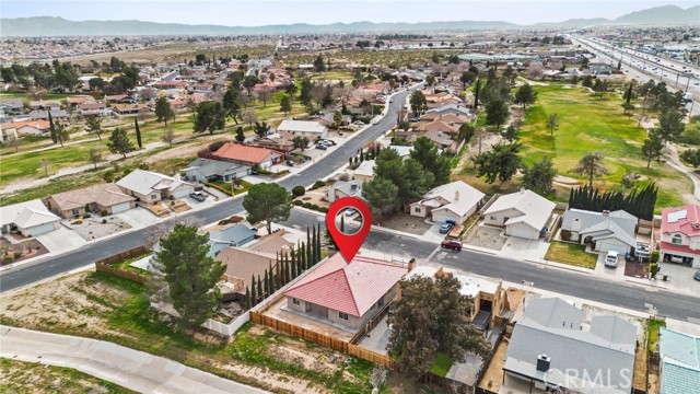 Detail Gallery Image 7 of 35 For 15688 Kingswood, Victorville,  CA 92392 - 4 Beds | 3 Baths