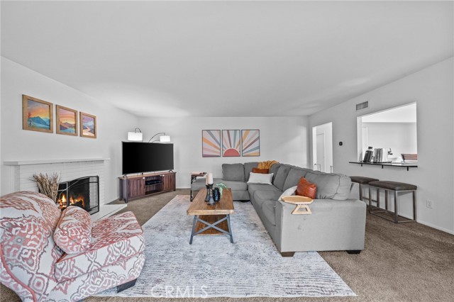 222 Phlox Avenue, Redlands CA: https://media.crmls.org/medias/09727c98-640c-431b-8f64-c40d90e01bc1.jpg