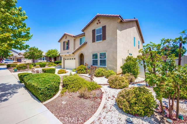 Detail Gallery Image 1 of 27 For 341 Pomegranate St, San Jacinto,  CA 92582 - 5 Beds | 3 Baths