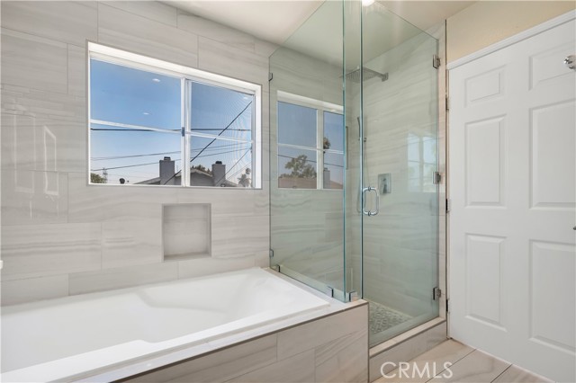 Detail Gallery Image 24 of 38 For 19017 Gault St #103,  Reseda,  CA 91335 - 3 Beds | 3 Baths