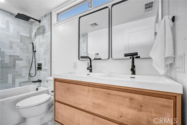 Image 31 of 47 For 9171 Regatta Drive