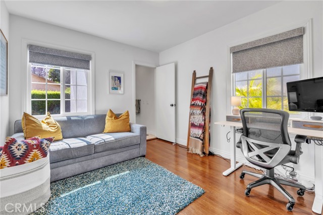 3743 N Studebaker Road, Long Beach CA: https://media.crmls.org/medias/0973d043-b2f7-4504-a420-e451d5b32b49.jpg