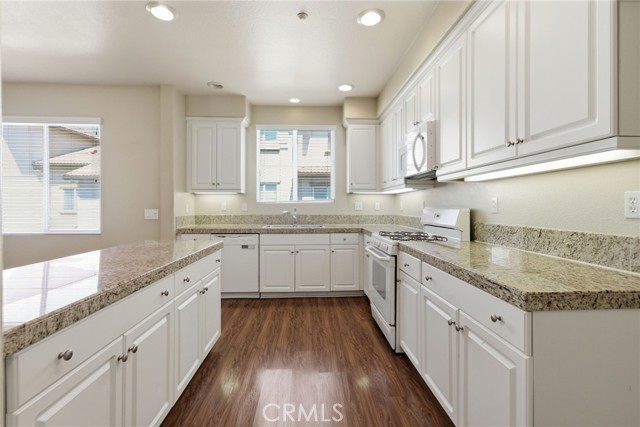 Detail Gallery Image 14 of 49 For 33710 Willow Haven, Murrieta,  CA 92563 - 3 Beds | 2/1 Baths