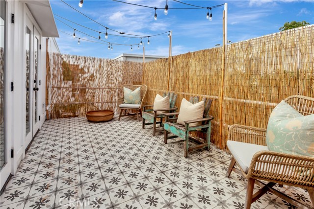 Detail Gallery Image 19 of 34 For 265 Mayflower, Newport Beach,  CA 92660 - 2 Beds | 2 Baths