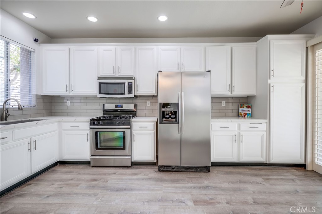 MLS #OC25229146 image #9