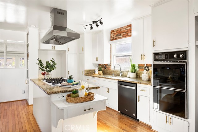 Detail Gallery Image 17 of 56 For 5427 Edgemere Dr, Torrance,  CA 90503 - 4 Beds | 3 Baths