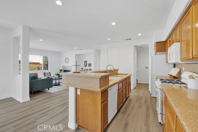 Detail Gallery Image 19 of 53 For 12636 Agave Bay, Victorville,  CA 92392 - 5 Beds | 3 Baths