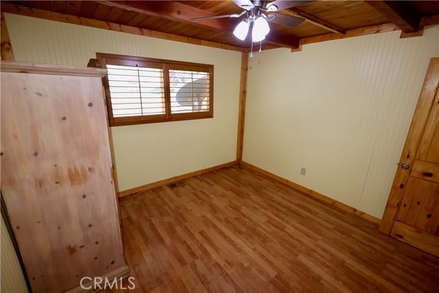 Detail Gallery Image 10 of 13 For 9333 Hemlock, Forest Falls,  CA 92339 - 2 Beds | 1 Baths