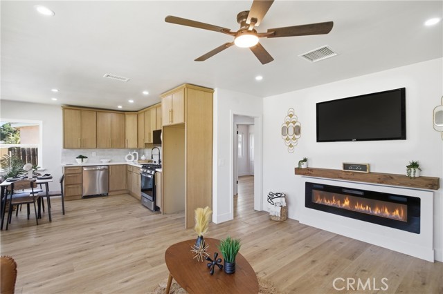 Detail Gallery Image 20 of 39 For 984 Fremont St, Pomona,  CA 91766 - 3 Beds | 2 Baths