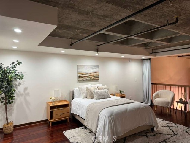 Detail Gallery Image 5 of 26 For 35 N Raymond Ave #211,  Pasadena,  CA 91103 - 1 Beds | 2 Baths