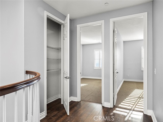 28002 Kenny Lane, Saugus CA: https://media.crmls.org/medias/0979c8af-3e73-40e3-8859-a0a234253546.jpg