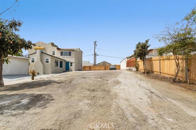 Detail Gallery Image 35 of 65 For 1521 N Bonnie Beach, Los Angeles,  CA 90063 - 5 Beds | 2/1 Baths