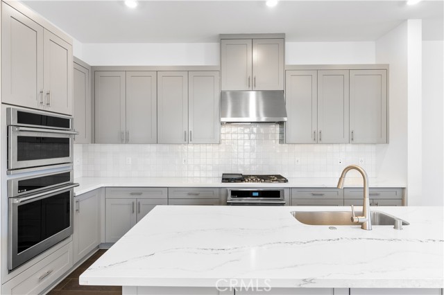 129 Great Park Blvd, Irvine CA: https://media.crmls.org/medias/097aa637-c0c3-4d81-906c-a58e4b5d694e.jpg