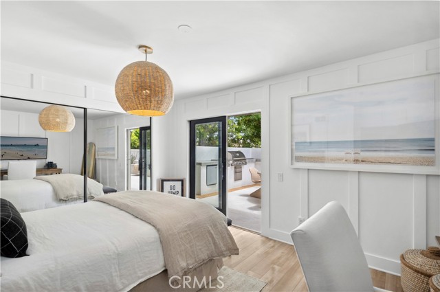11 Mainsail Drive, Corona del Mar CA: https://media.crmls.org/medias/097b8ac4-e12a-4a01-86e6-7c6ffd4849cd.jpg