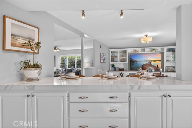 Detail Gallery Image 12 of 37 For 1610 E 20th St, Santa Ana,  CA 92705 - 3 Beds | 2 Baths