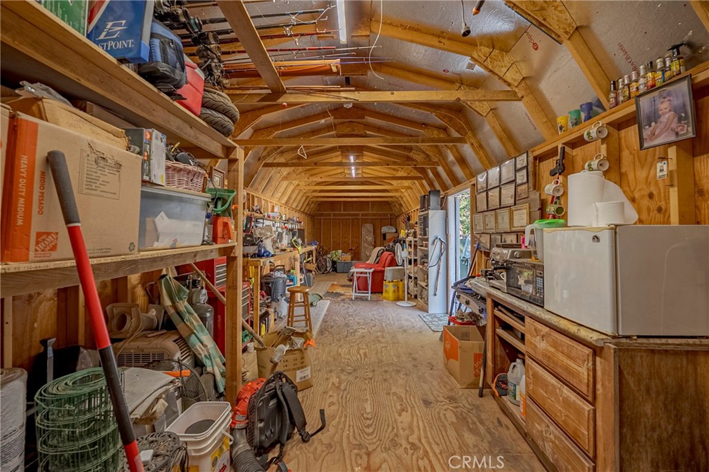 https://media.crmls.org/medias/097be3c9-80e7-40a8-8f01-d0cb288e5f0b.jpg?preset=X-Large