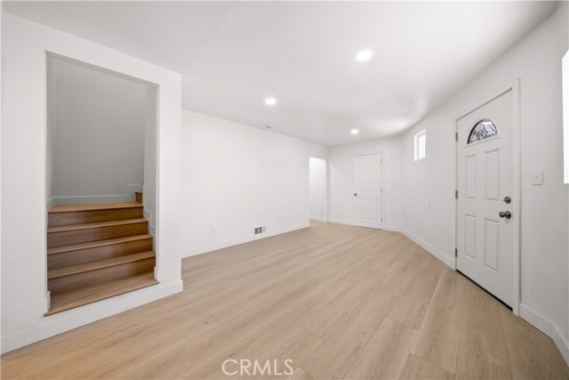 Detail Gallery Image 10 of 33 For 5832 6th Ave, Los Angeles,  CA 90043 - 5 Beds | 4/1 Baths