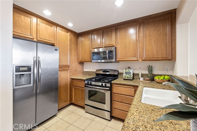 2001 Artesia Boulevard, Redondo Beach, California 90278, 1 Bedroom Bedrooms, ,1 BathroomBathrooms,Residential,Sold,Artesia,SB22258185